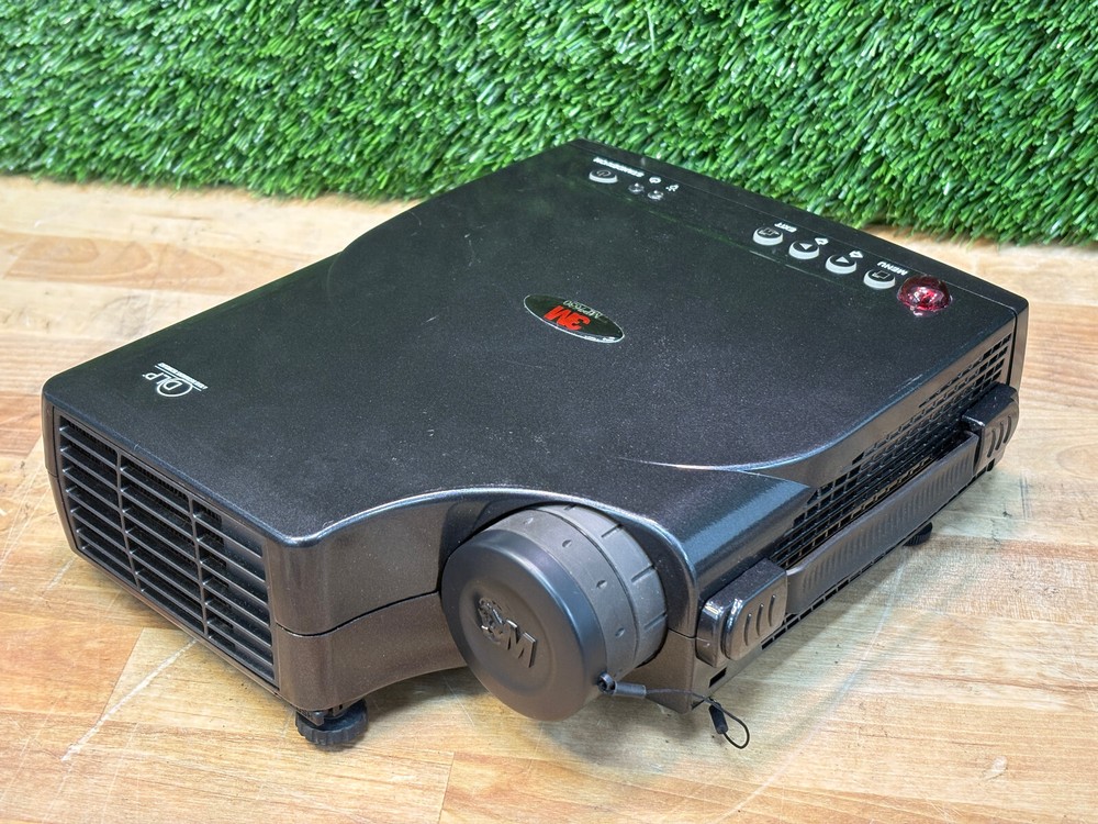 Pre Owned | 3M MP7630 DLP Visual System Projector - Grey w/ Power Cord