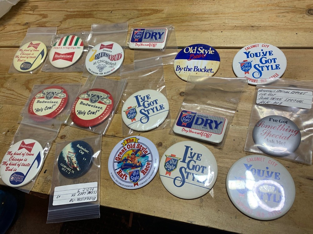 Budweiser And Old Style Beer Pins.