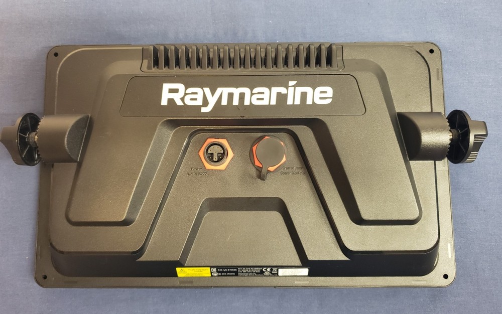 Raymarine Element 12 Chartplotter Fishfinder E70536 w/Lighthouse Premium Charts!