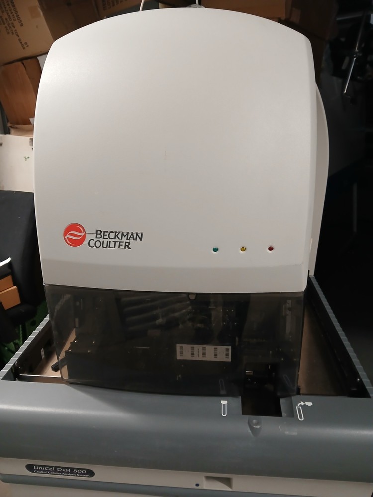 Beckman Coulter DxH 800 Cellular Analysis System with Computer/Software