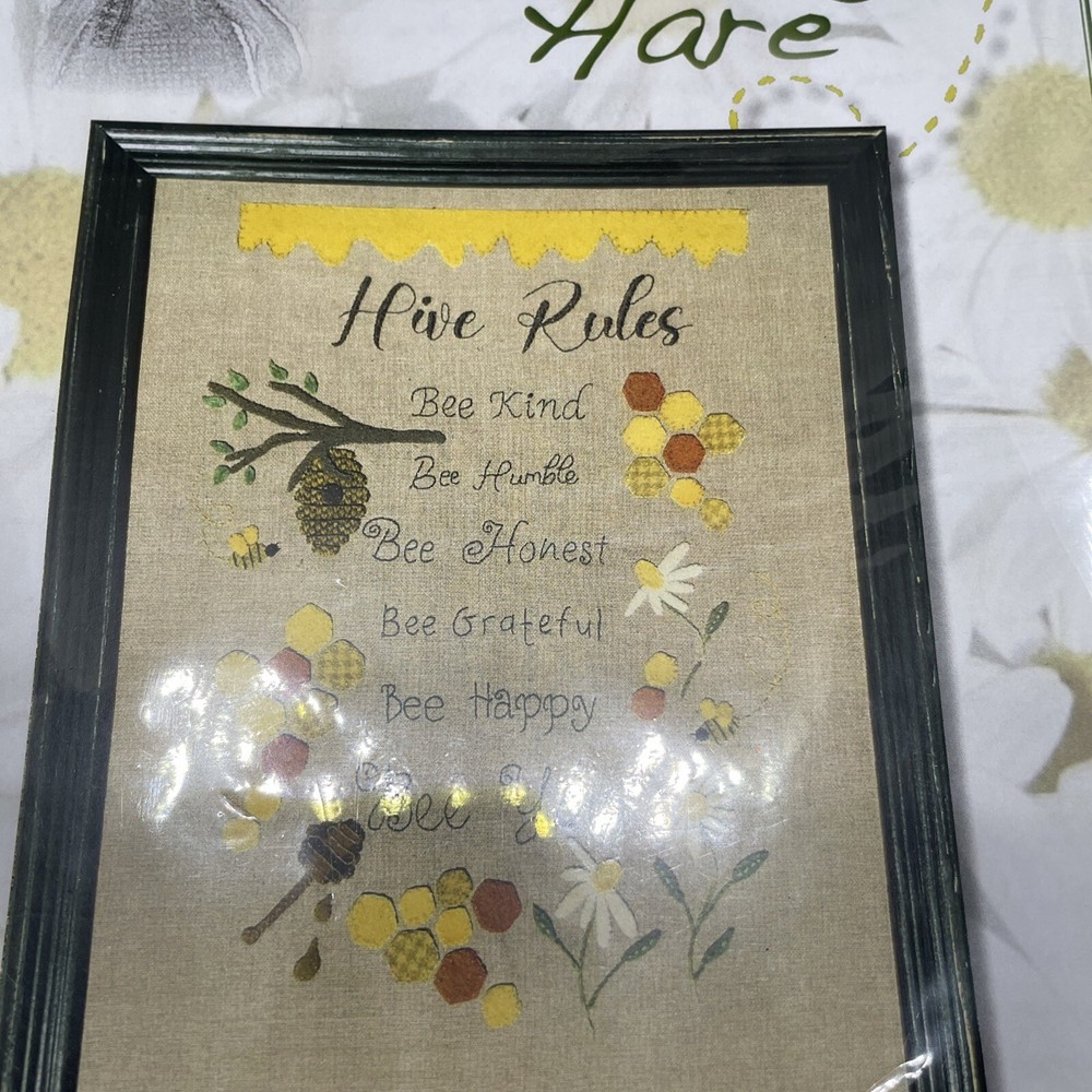 Nutmeg Hare #89 Hive Rules Pattern