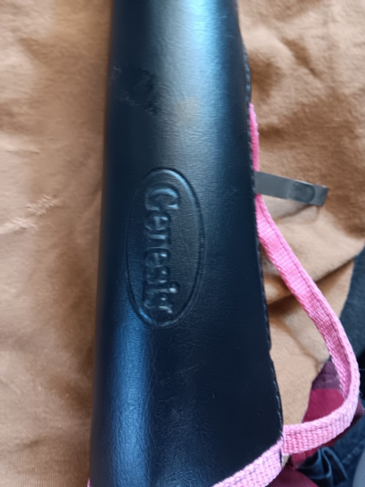 Genesis Archery quiver blk/ pink trim