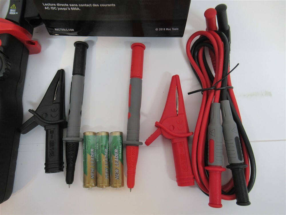 Mac Tools EM720C, Smart Digital Clamp Multimeter - Automatic Selection