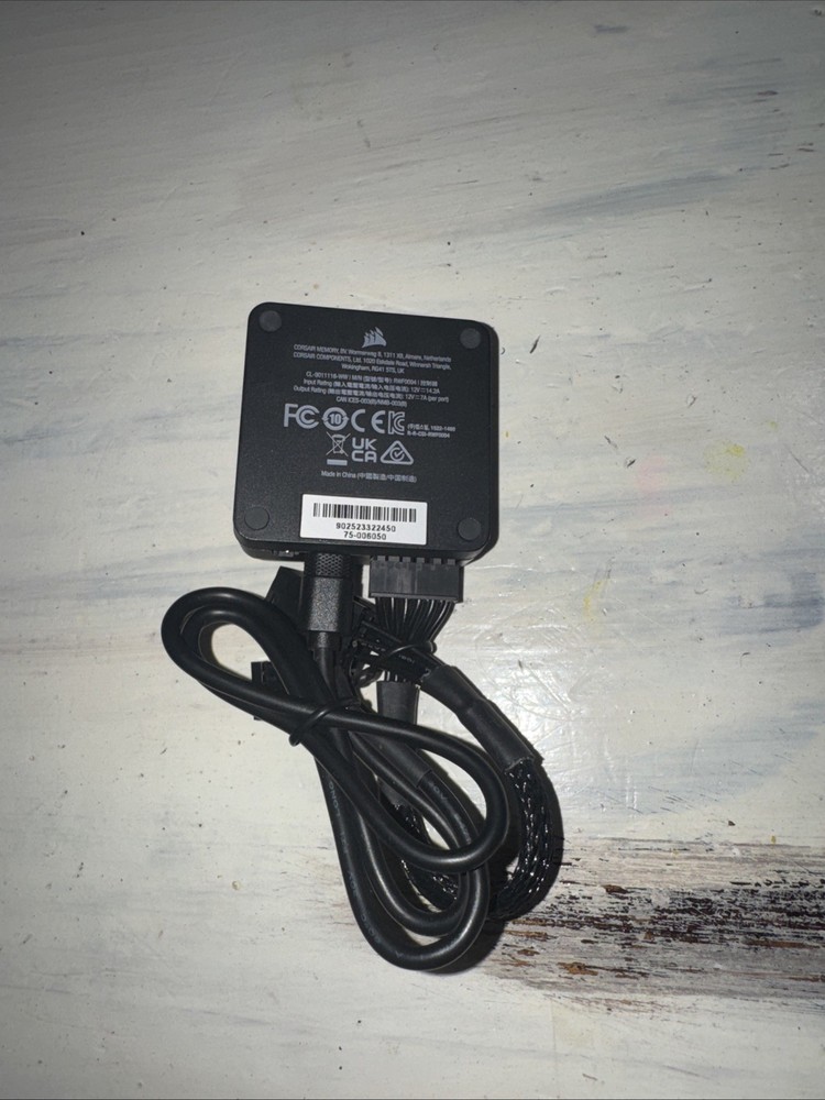 iCUE LINK System Hub, Black