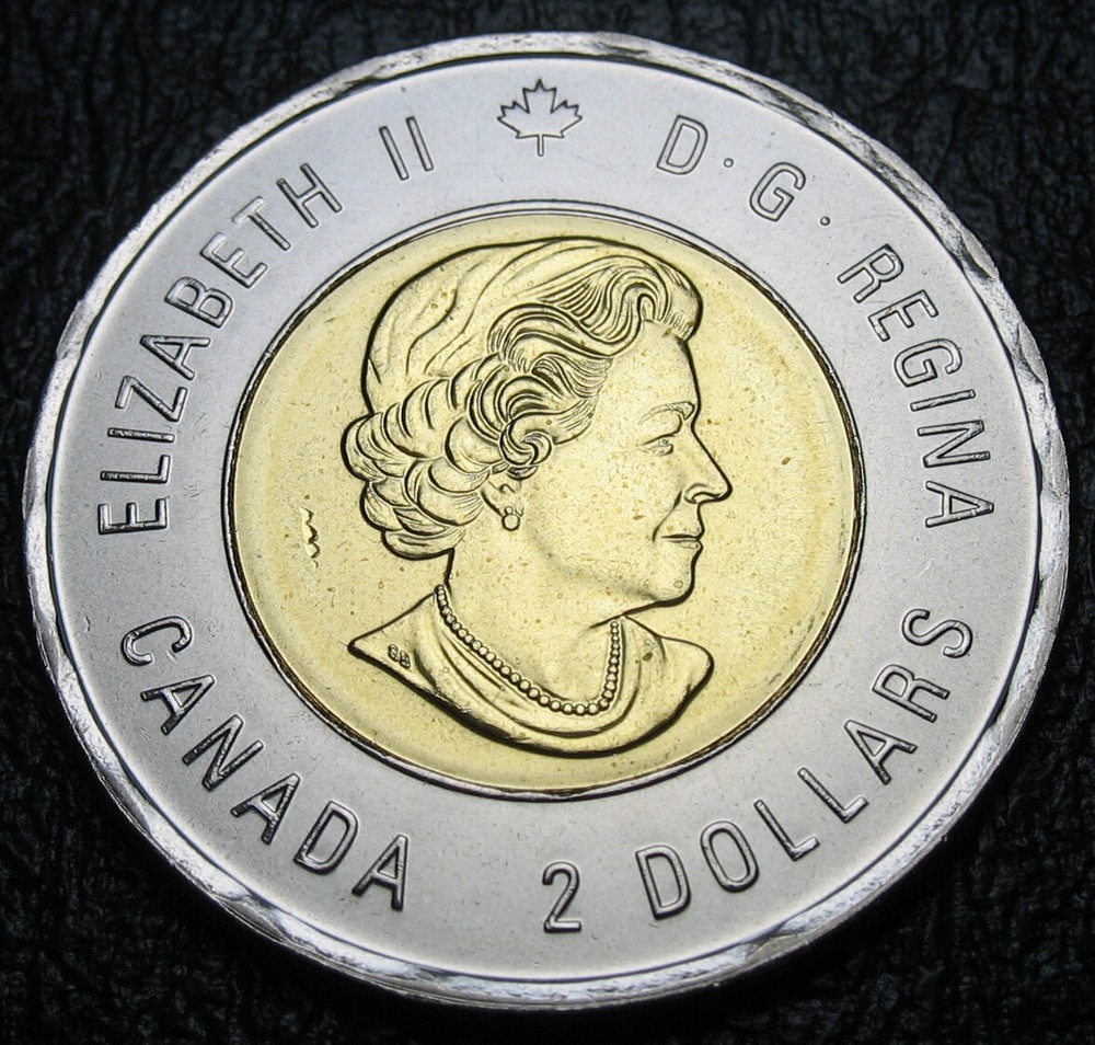 Canada 2015 $2 Flanders Fields BU ( From a new roll )