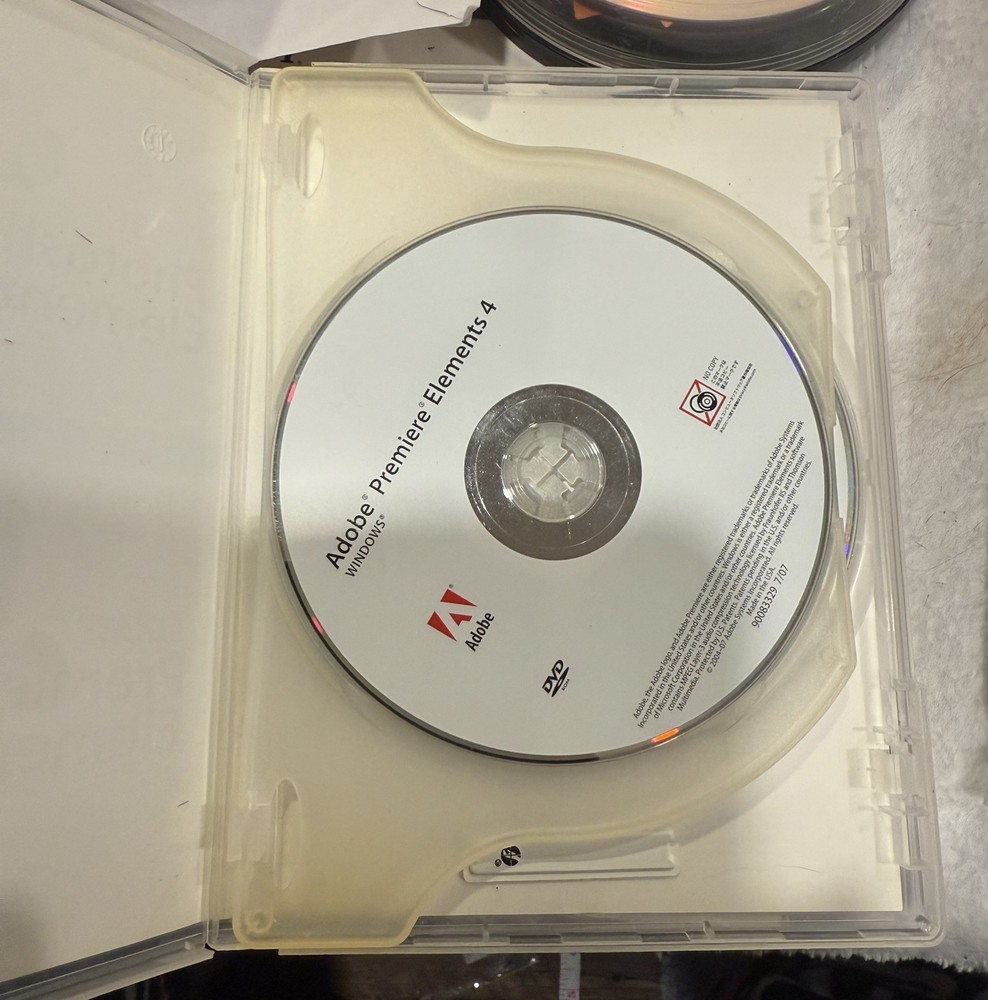Adobe Photoshop Elements 6 & Premiere Elements 4 with Serial Numbers