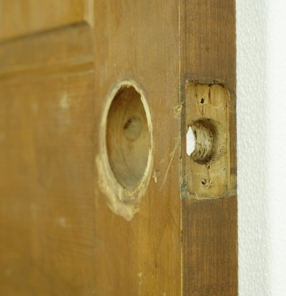 Antique 6 Panel Medium Tone Pine Passage Door 32 x 75.5 in.