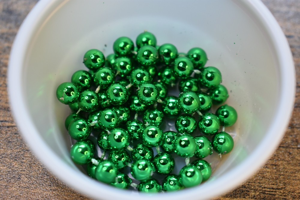 30 3/16" GREEN Plastic Mono Eyes for Fly Tying
