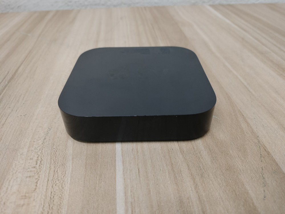 Apple TV 3rd Generation Model A1469 W/ Power Cable