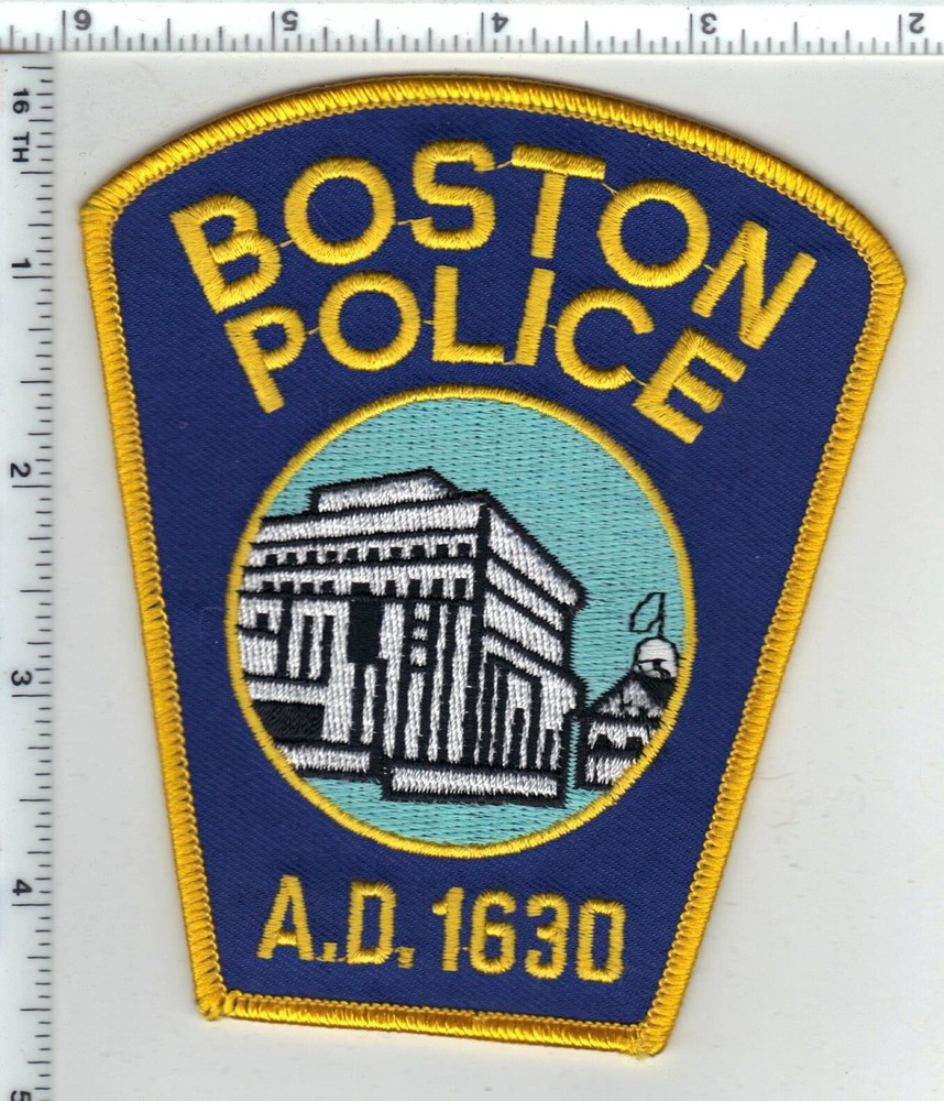 Boston Police  (Massachusetts)  rounded top Shoulder Patch