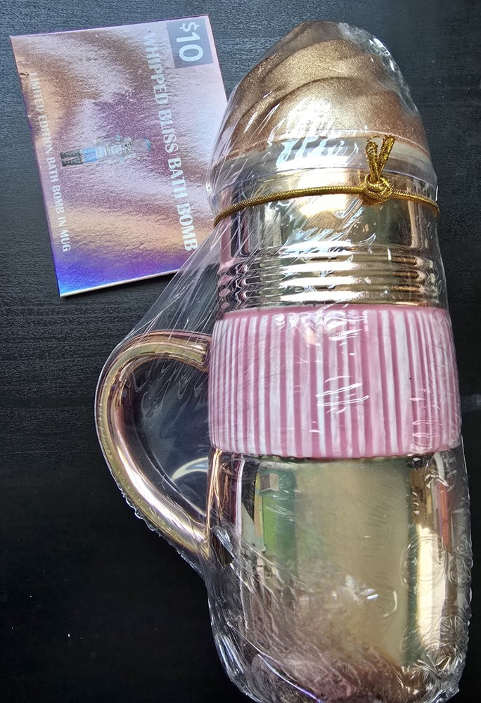 Nutcracker Mug & Whipped Bliss Bath Bomb...70% OFF