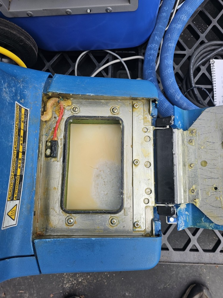 Nordson ProBlu7 Hot Melt Glue System: Full Automatic System.