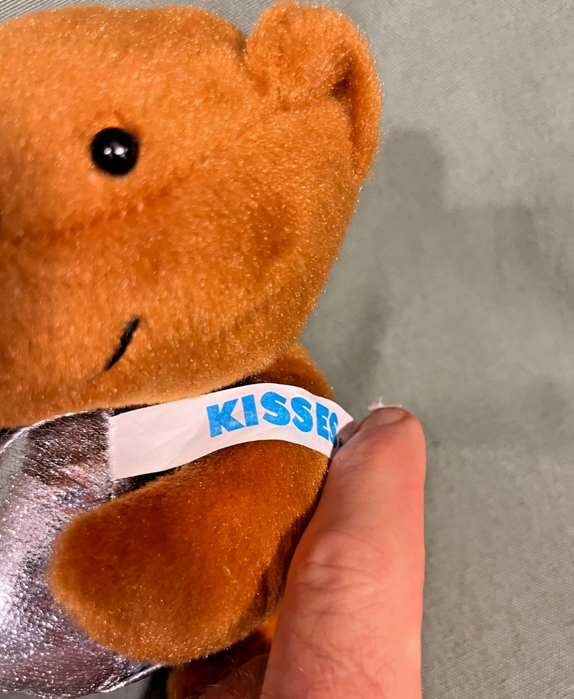 Hershey Chocalate 8" Cinammon-colored Plush Smiling Bear with Kiss