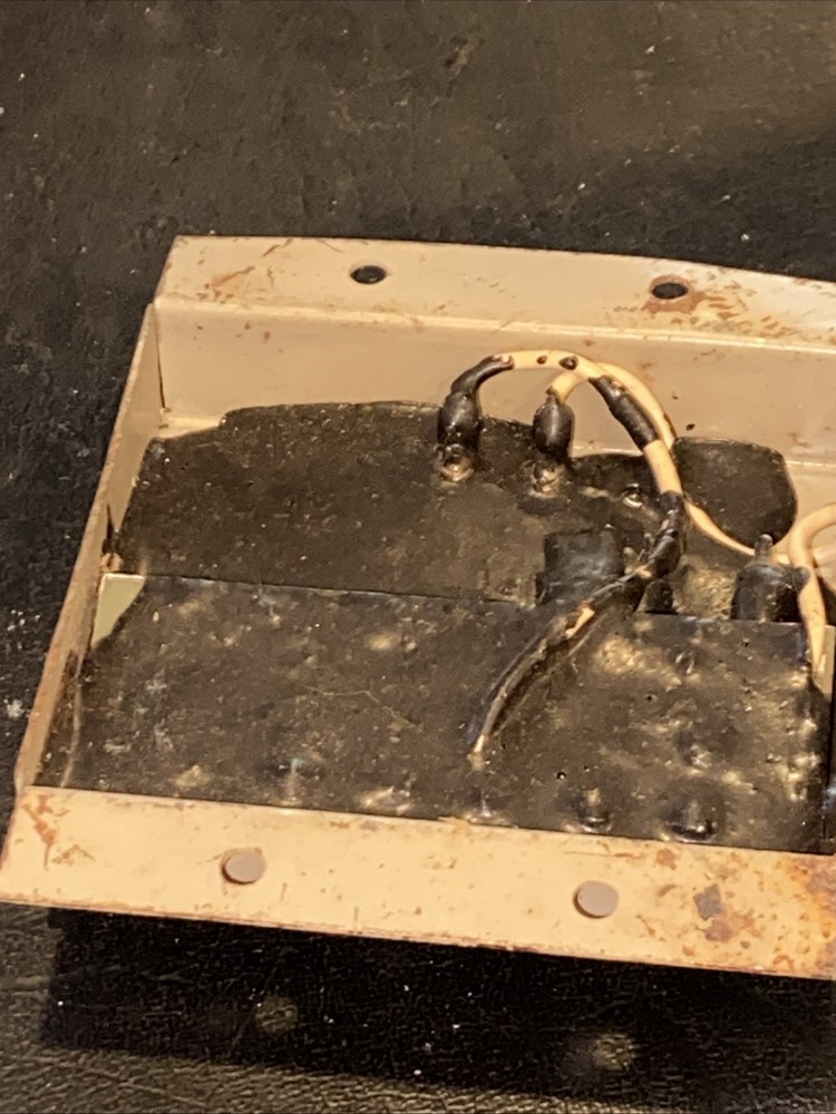 NOS - Universal Security Instruments, Inc. Model 600 And 610 Untested