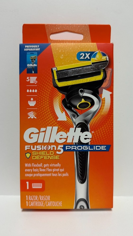 Gillette ProGlide Shield Razor for Men, Handle + 1 Blade Refill