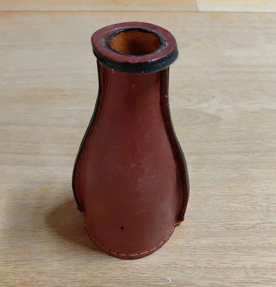 Vintage Shake Bottle for Pea Pool