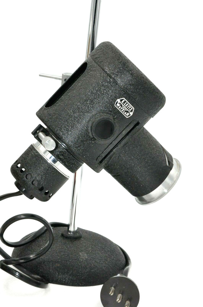 LEITZ TABLETOP ILLUMINATOR "MINT". ANTIQUE