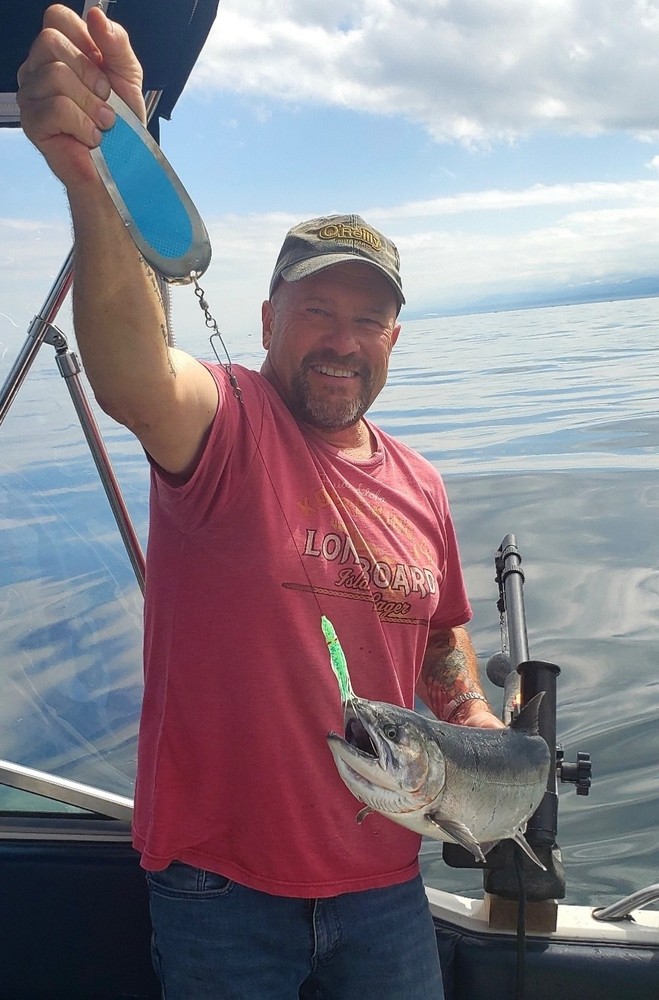 Salmon Dodger (7-inch): “BLUE PRISM”