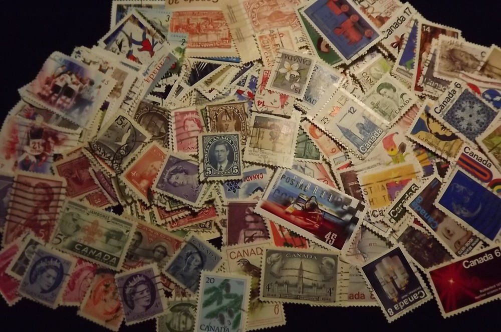 Older CANADIAN Stamp Lot - over 325 All Different!