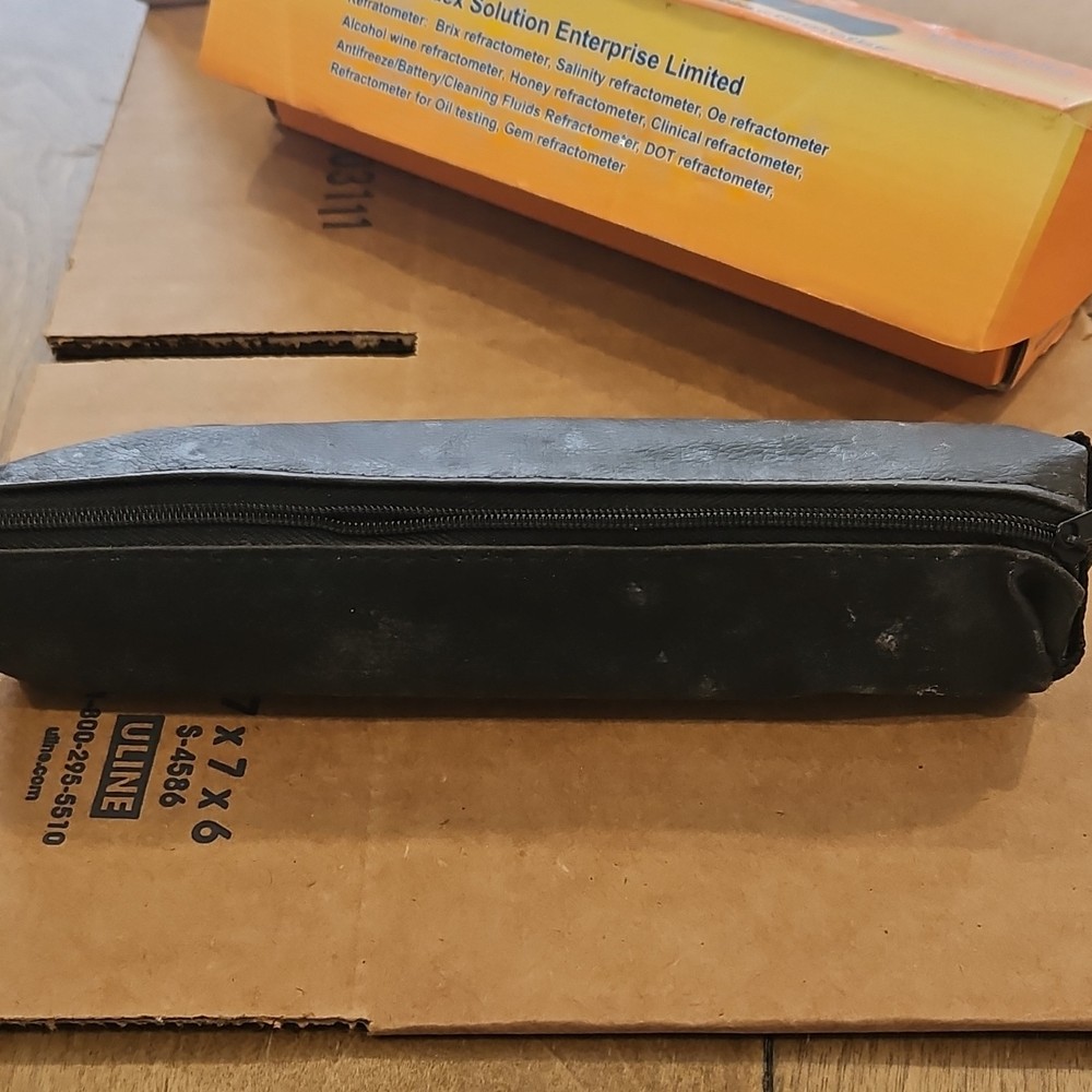 Grand Index Solution Enterprise RSG-100/ATC Handheld Refractometer Lab Oil Gem