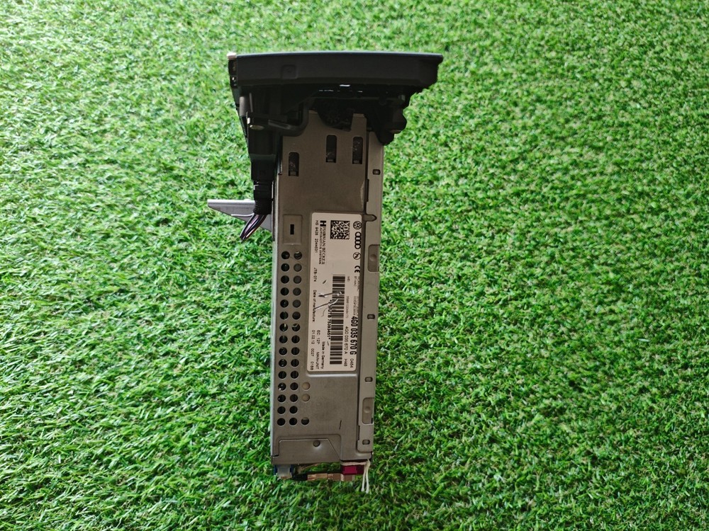 4G0035670G Audi high computer stereo multimedia navigation Harman\Becker