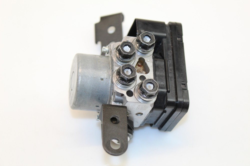 2018 2019 Kawasaki Ninja 400 Oem Abs Pump Unit Module H8