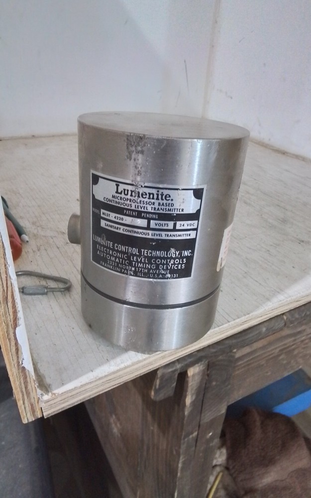 Lumenite MLST-4220 Sanitary Continuous Level Transmitter (SW46)