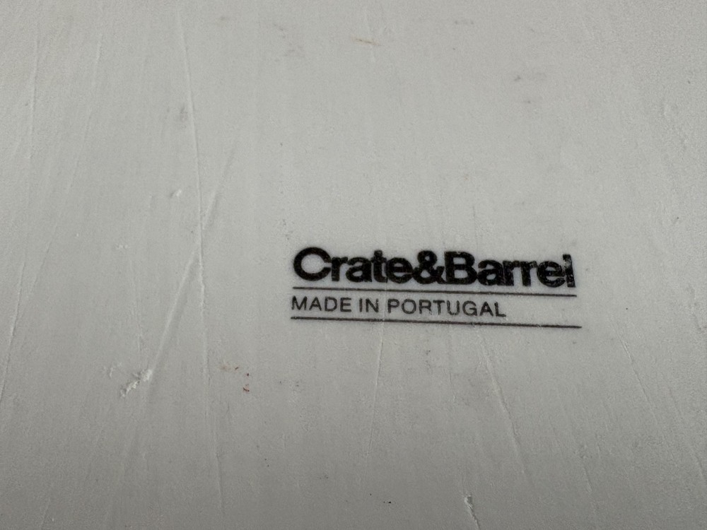 CRATE AND BARREL White 10" Square FRUIT Baker BOWL Baking & Serving TRAY
