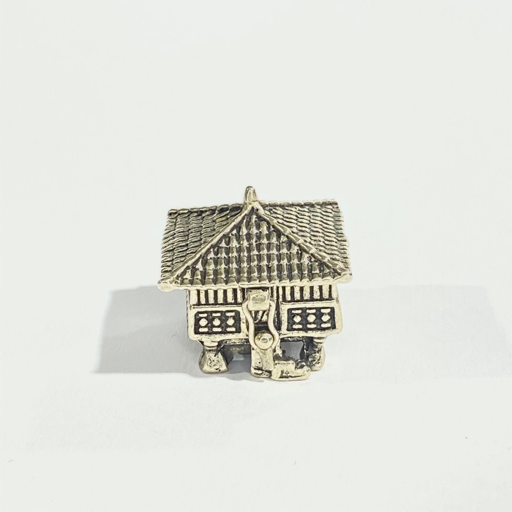 Vintage Solid Silver pagoda shape PillBox , Hallmarked Italy