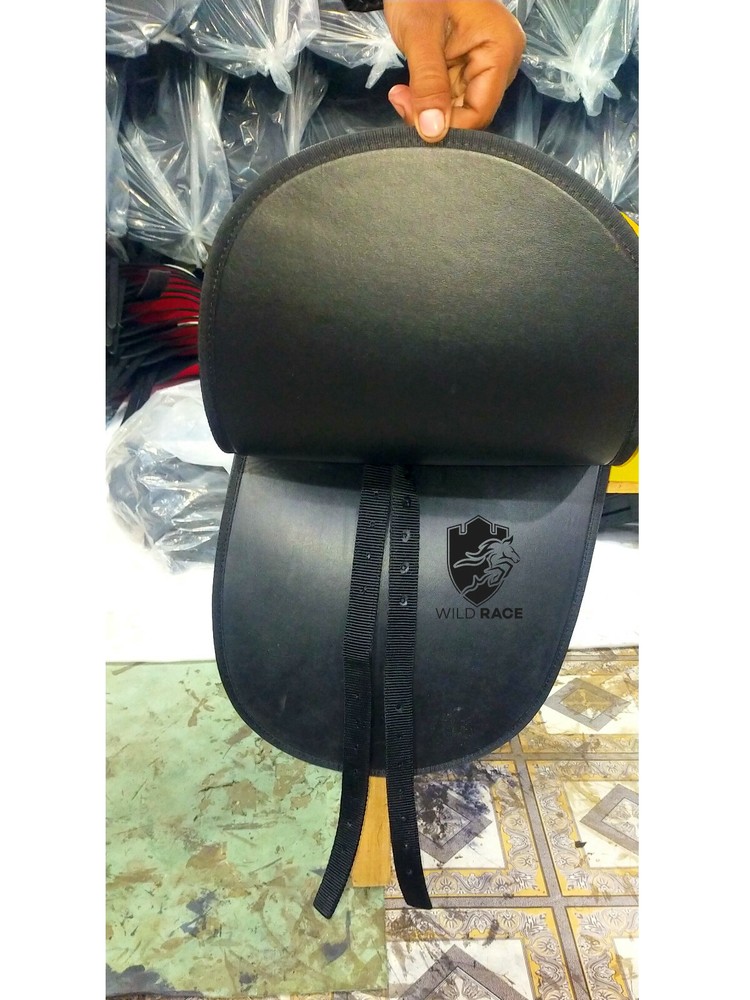Endurance saddle / Black Synthetic Saddle/ jumping saddle