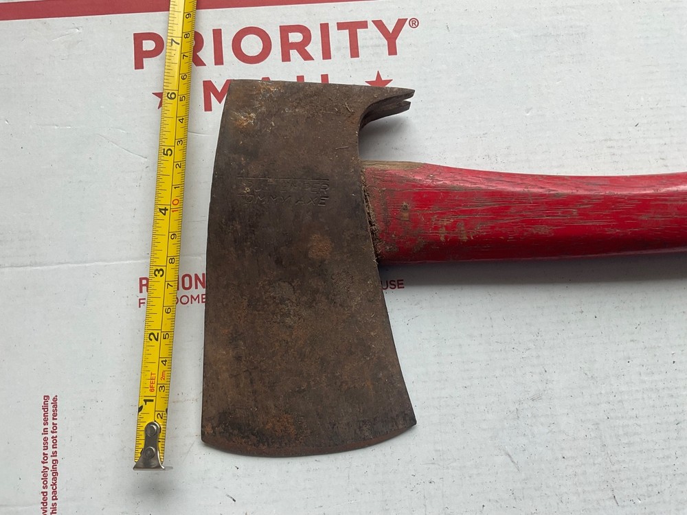 TRUE TEMPER TOMMY AXE with Nail Puller