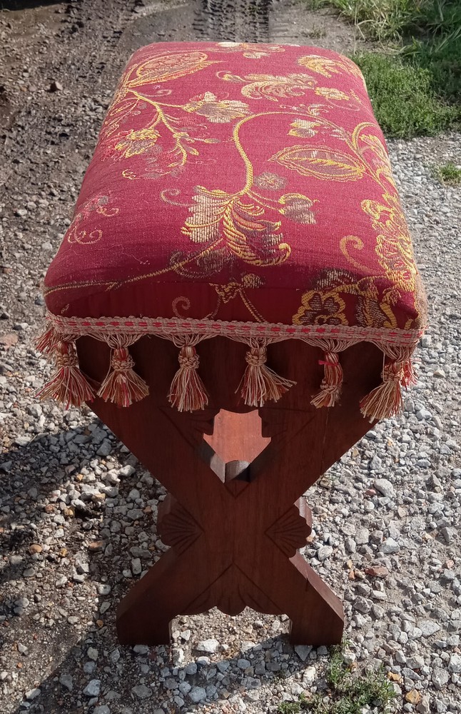 Walnut Caved Eastlake Bench (VB-111)