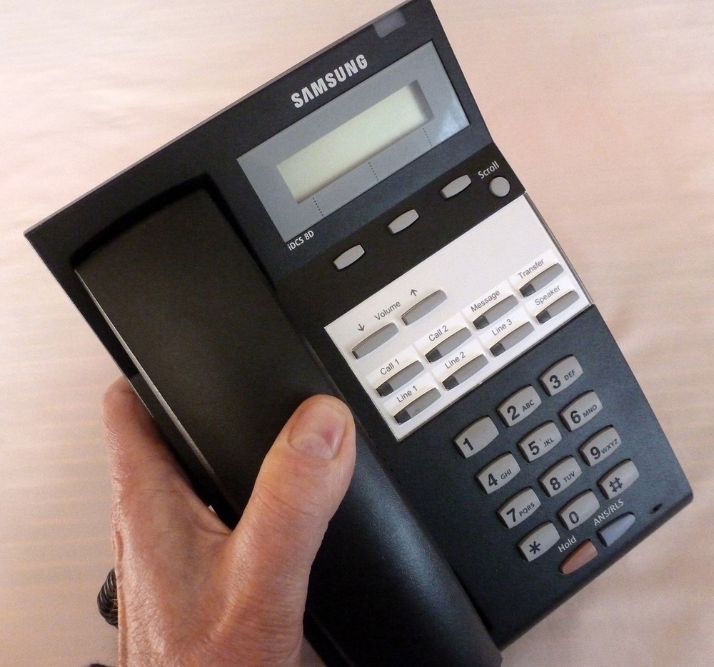 Samsung iDCS 8D office digital telephone