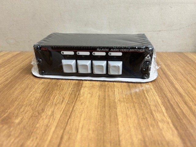 RDL RU-AVX4 Audio/Video Switcher