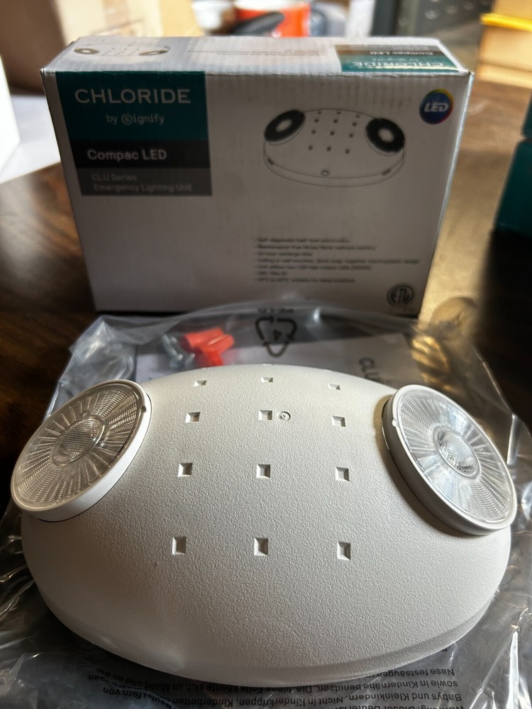 SIGNIFY EMERGENCY LIGHTING UNIT # CLUNW