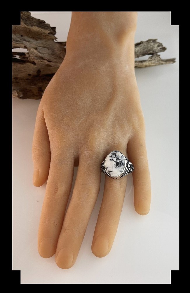 Sterling and White Buffalo Ring Size 12 3/4