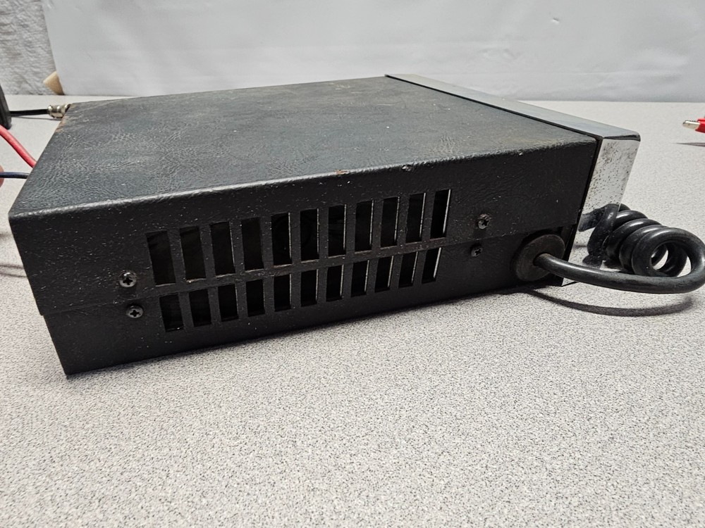 Pathcom CB Radio Pace 2376B With Mic - Power on Tested