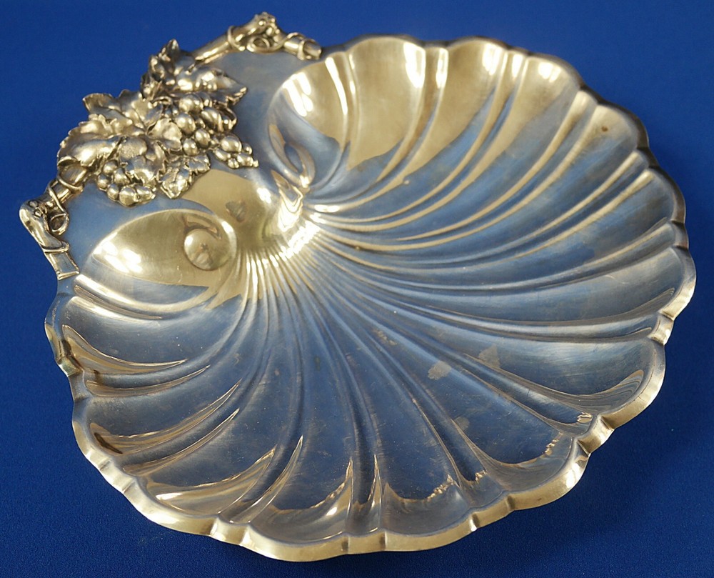 Reed & Barton Silverplate Shell Shaped Footed Bowl 11"