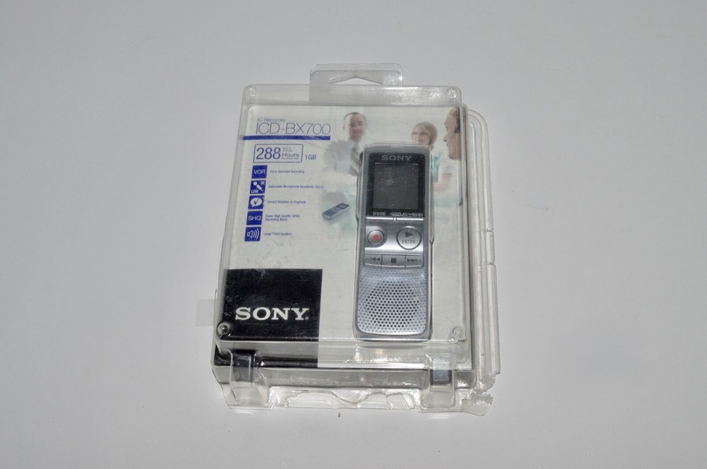 Sony ICD-BX700 Handheld Digital Voice IC Recorder New w Open Box