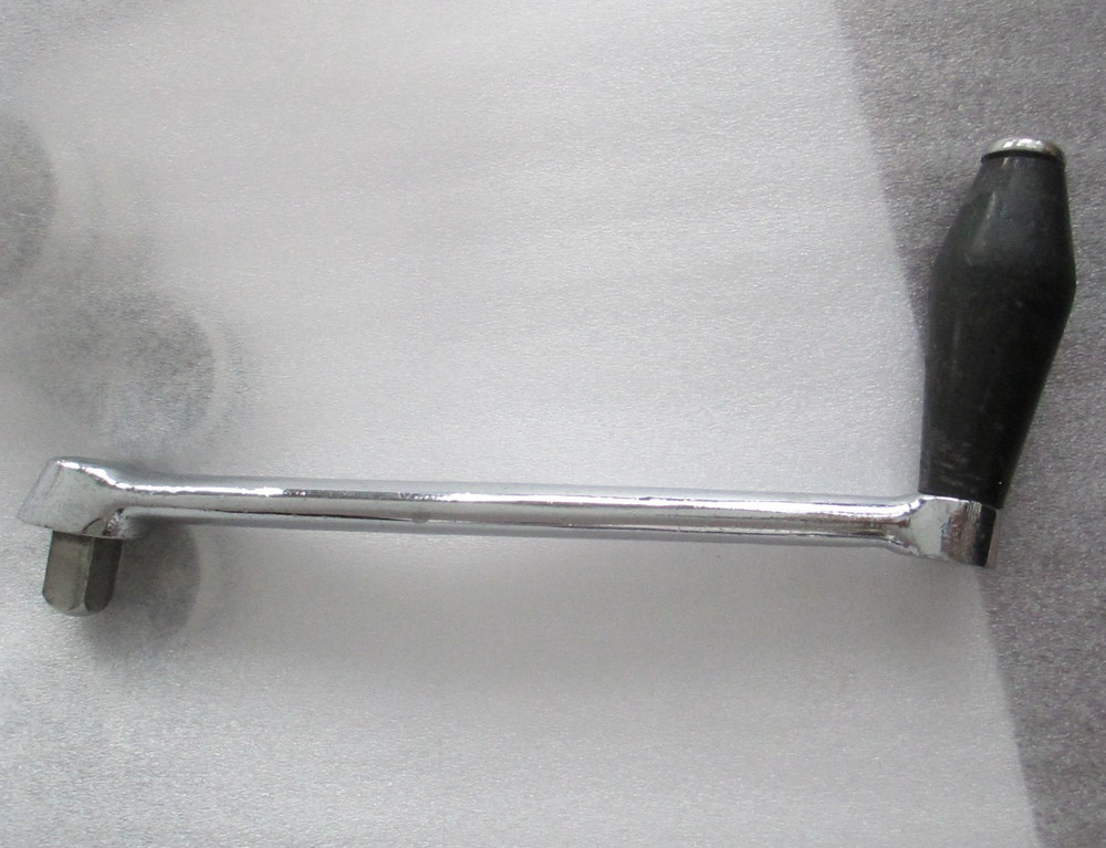 LEWMAR 10” or 11" Winch Handle. Heavy. Non Locking. "5/8" Square"        B80