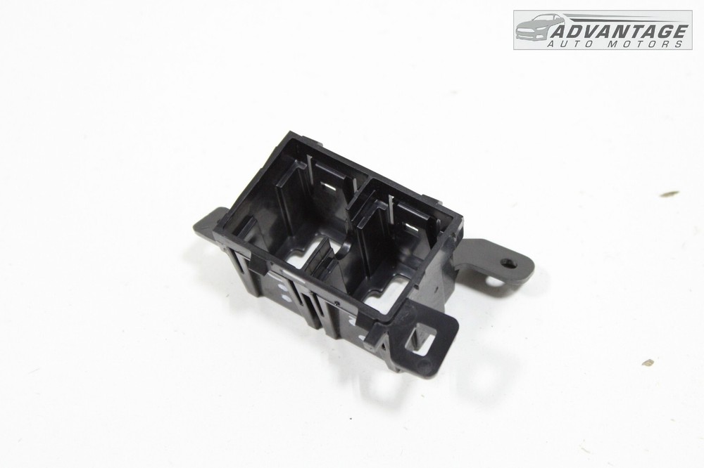 2018-2019 NISSAN KICKS DASH TRACTION CONTROL SWITCH HOLDER BRACKET SUPPORT OEM