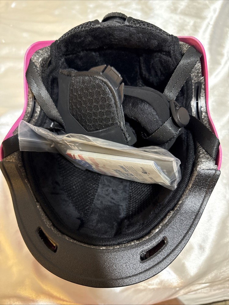 New Outdoor Master Helmet Size L
