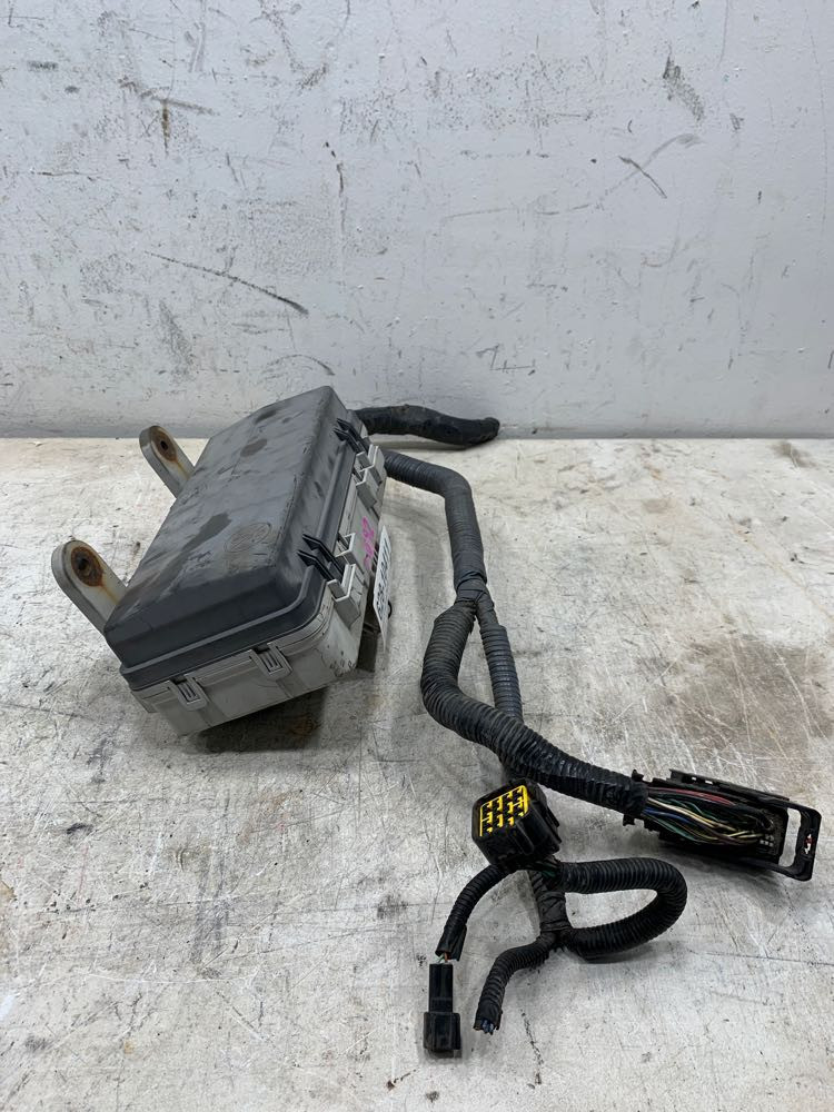 2009 Isuzu NPR Fuse Panel (628-10411)