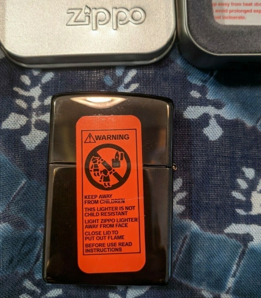 Sunburst ZIPPO Lighter New in Tin