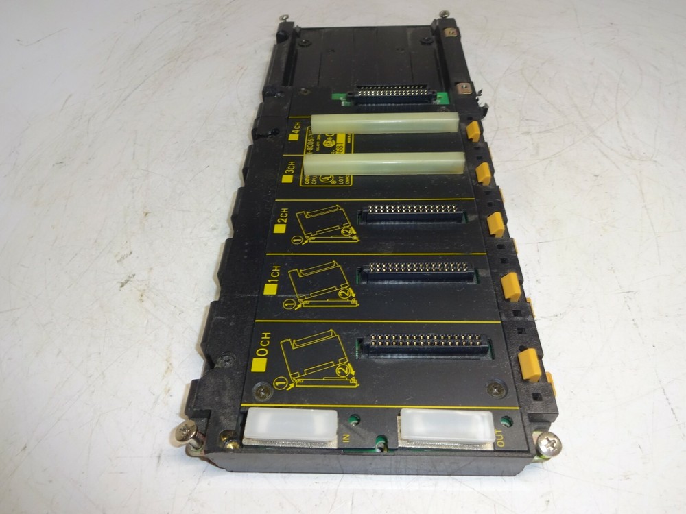 Omron C200h-bc051-v2 Cpu Rack 5 Slot