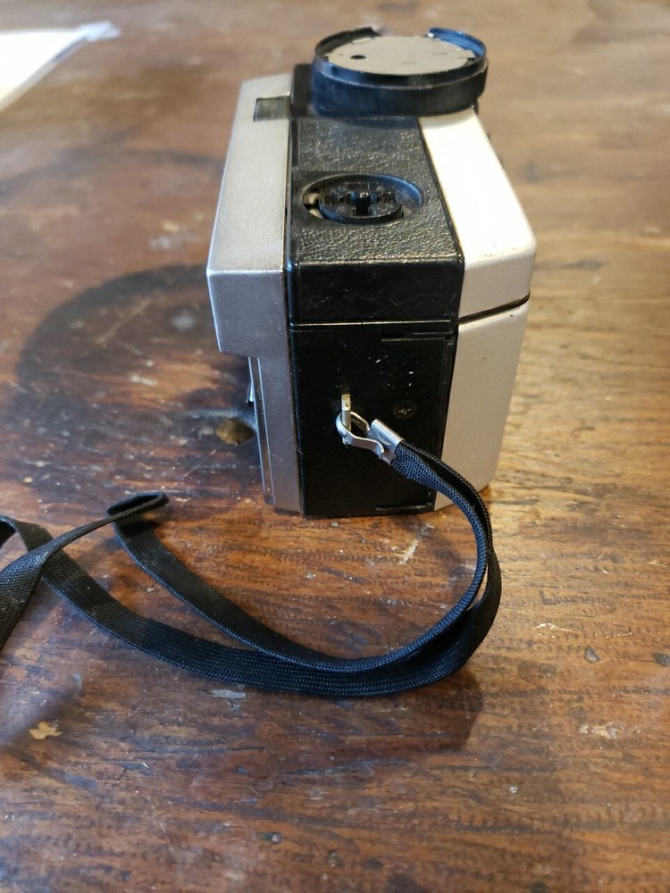 KODAK INSTAMATIC 404 CAMERA Untested
