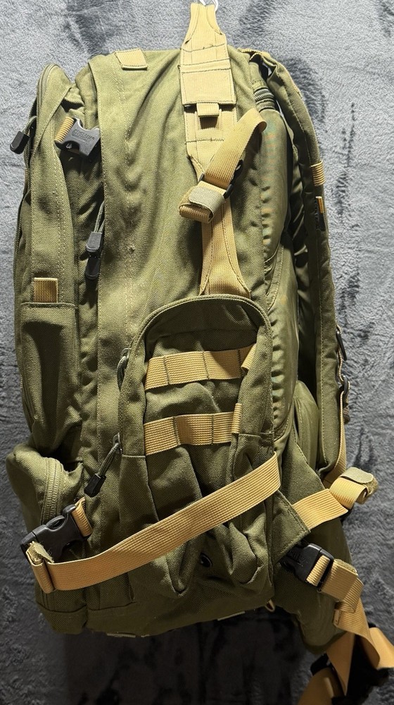 Camelbak Maximum Gear BFM Large Tactical Backpack. Great Condition.