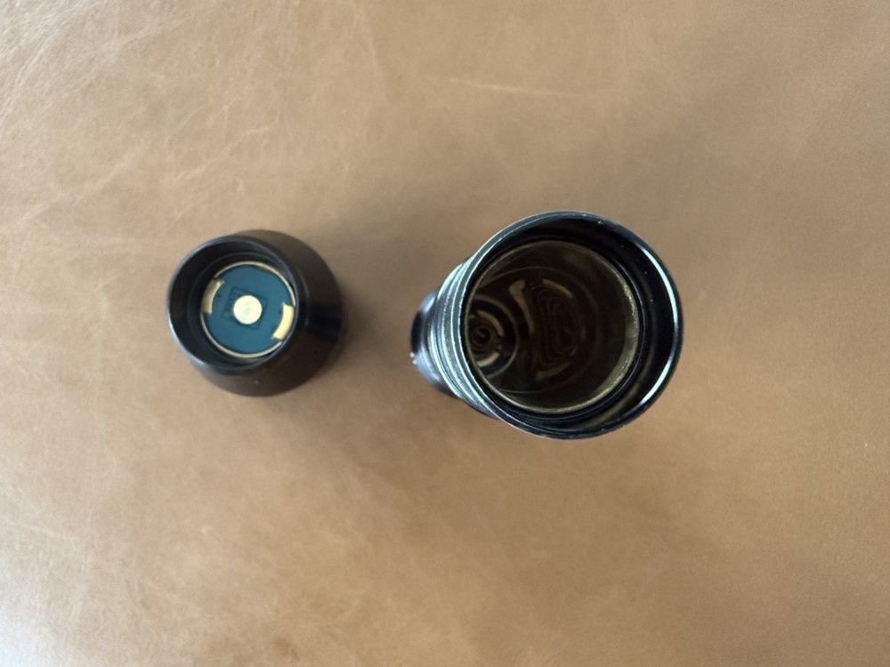used ORCATORCH D550 Scuba Dive Light + battery