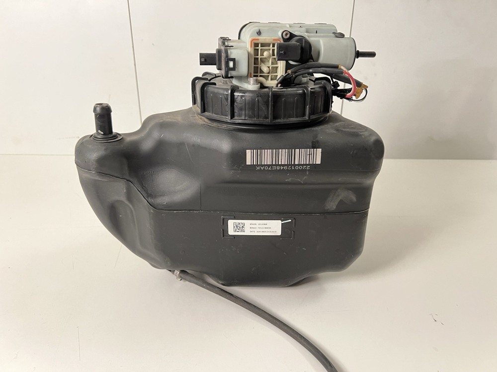 E70 DEF Tank Front Right x5 35d M57 2009-2013