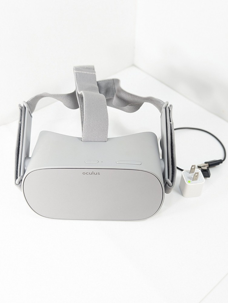 Oculus Go 32GB Standalone VR Headset w/Controller Power Tested Works Great